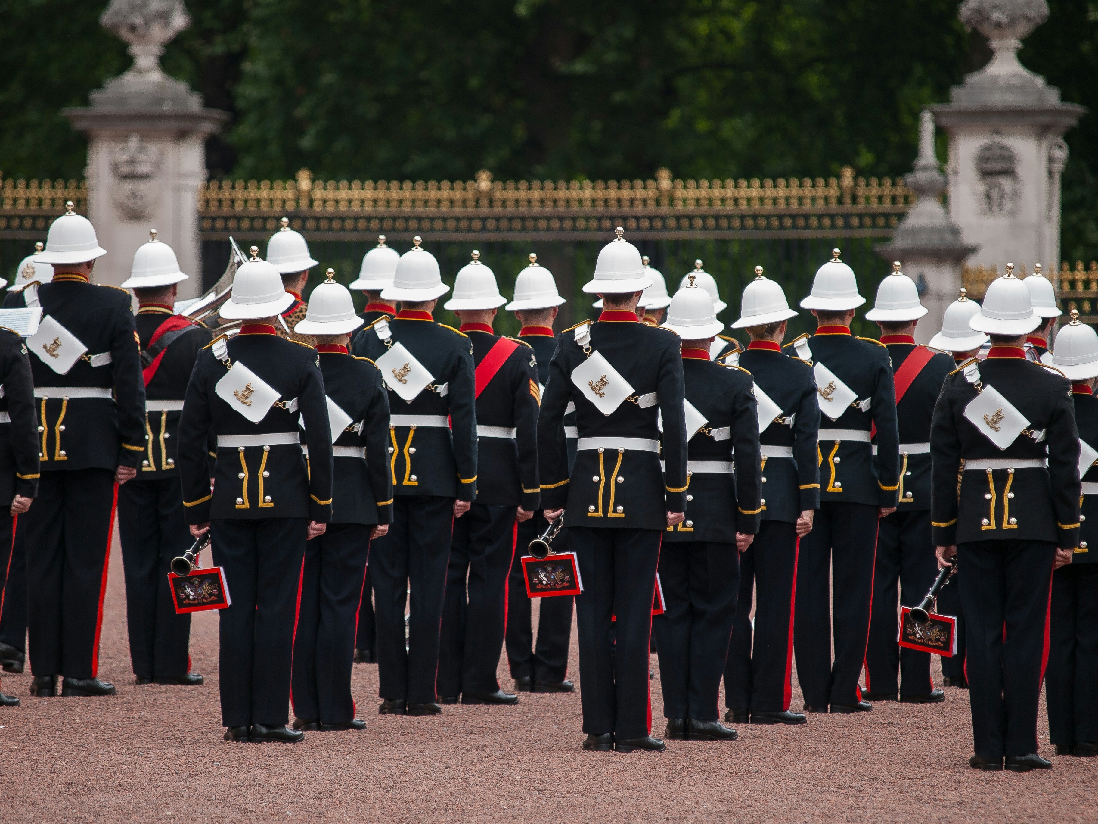 Ceremonial guard formation